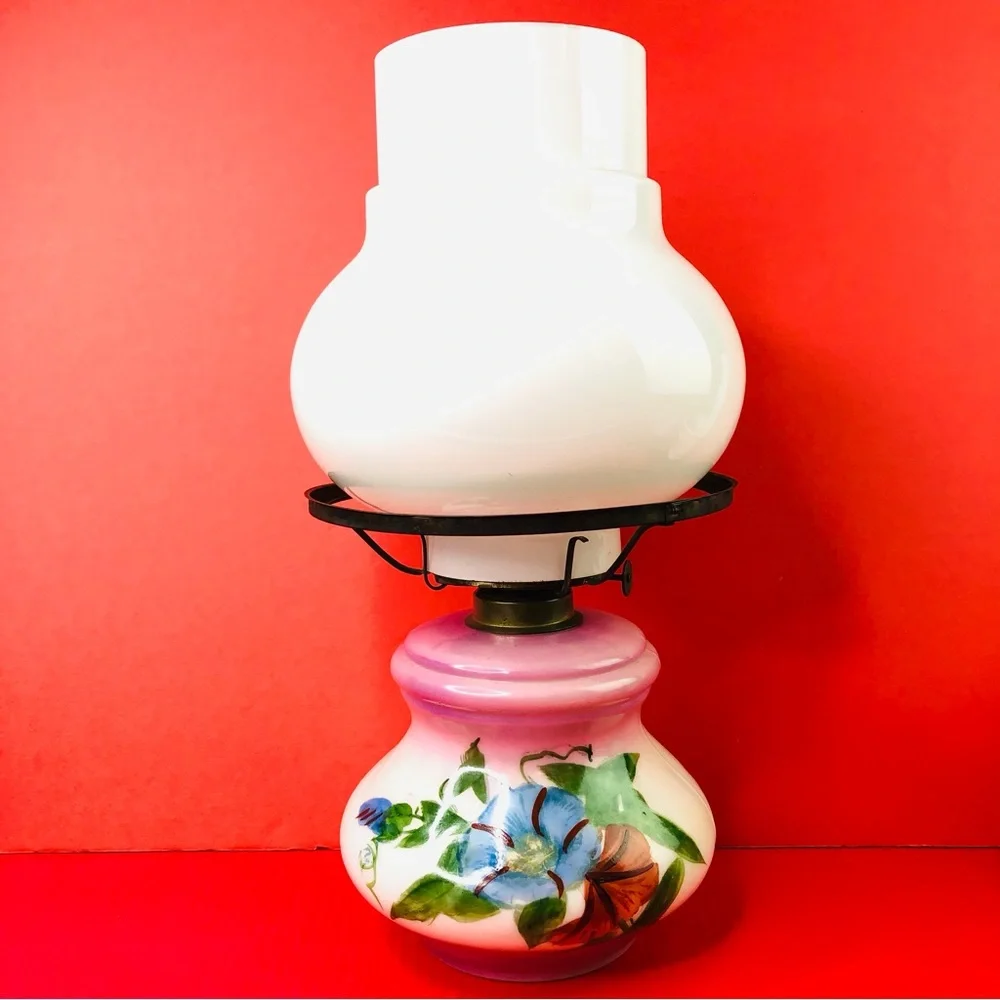 RARE Vintage EAGLE Kerosene Table Oil Lamp Daisy Floral Hand painted Porcelain
